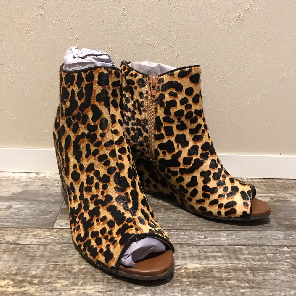 NAUGHTY MONKEY KUDA WEDGES!